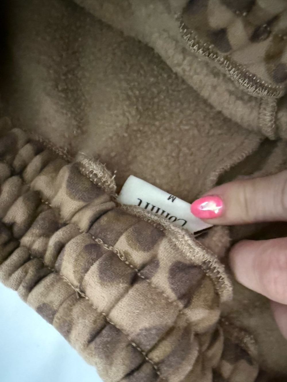 Comfrt Brand brown leopard Hoodie and Short set - Picture 2 of 5